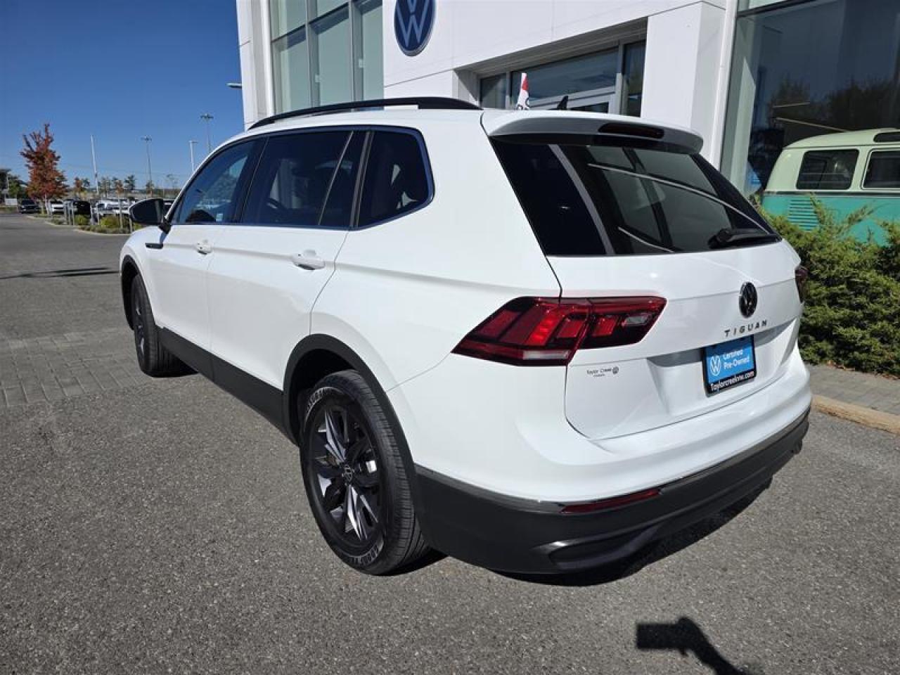 2022 Volkswagen Tiguan Comfortline 2.0T 8sp at w/Tip 4M Photo2