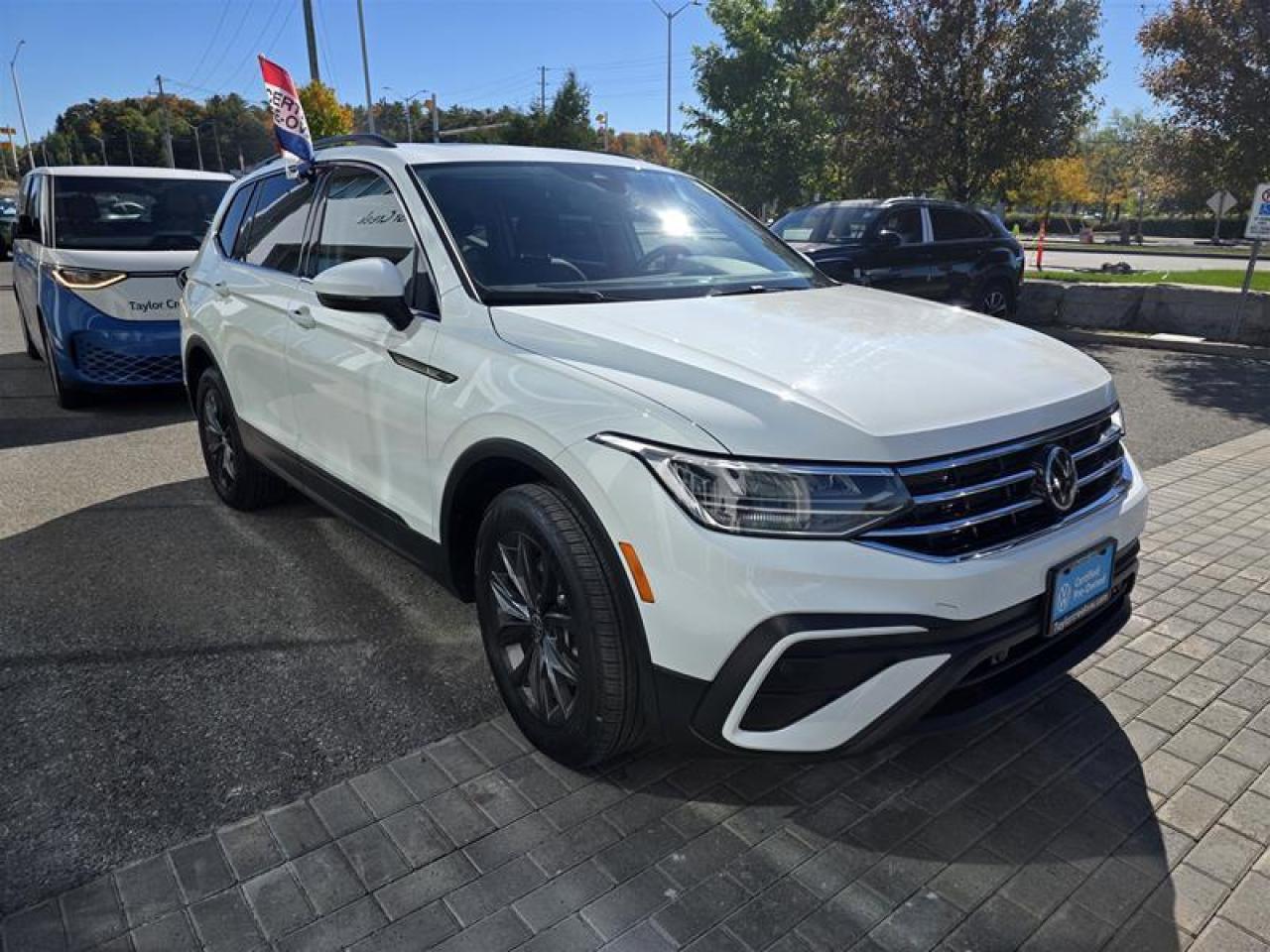 2022 Volkswagen Tiguan Comfortline 2.0T 8sp at w/Tip 4M Photo