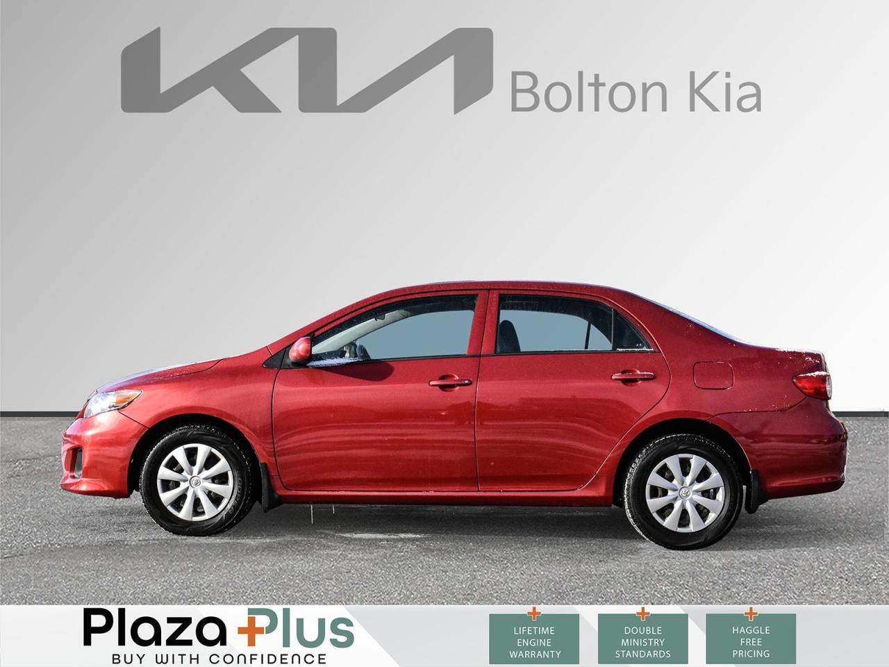 2013 Toyota Corolla 1 OWNER   CLEAN CARFAX   CERETIFIED / Photo