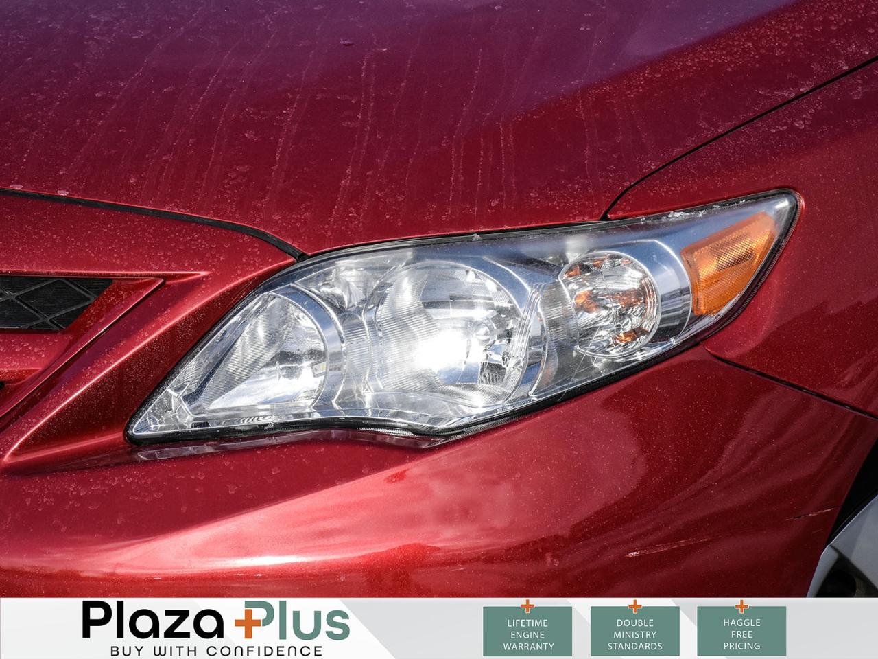 2013 Toyota Corolla 1 OWNER   CLEAN CARFAX   CERETIFIED / Photo