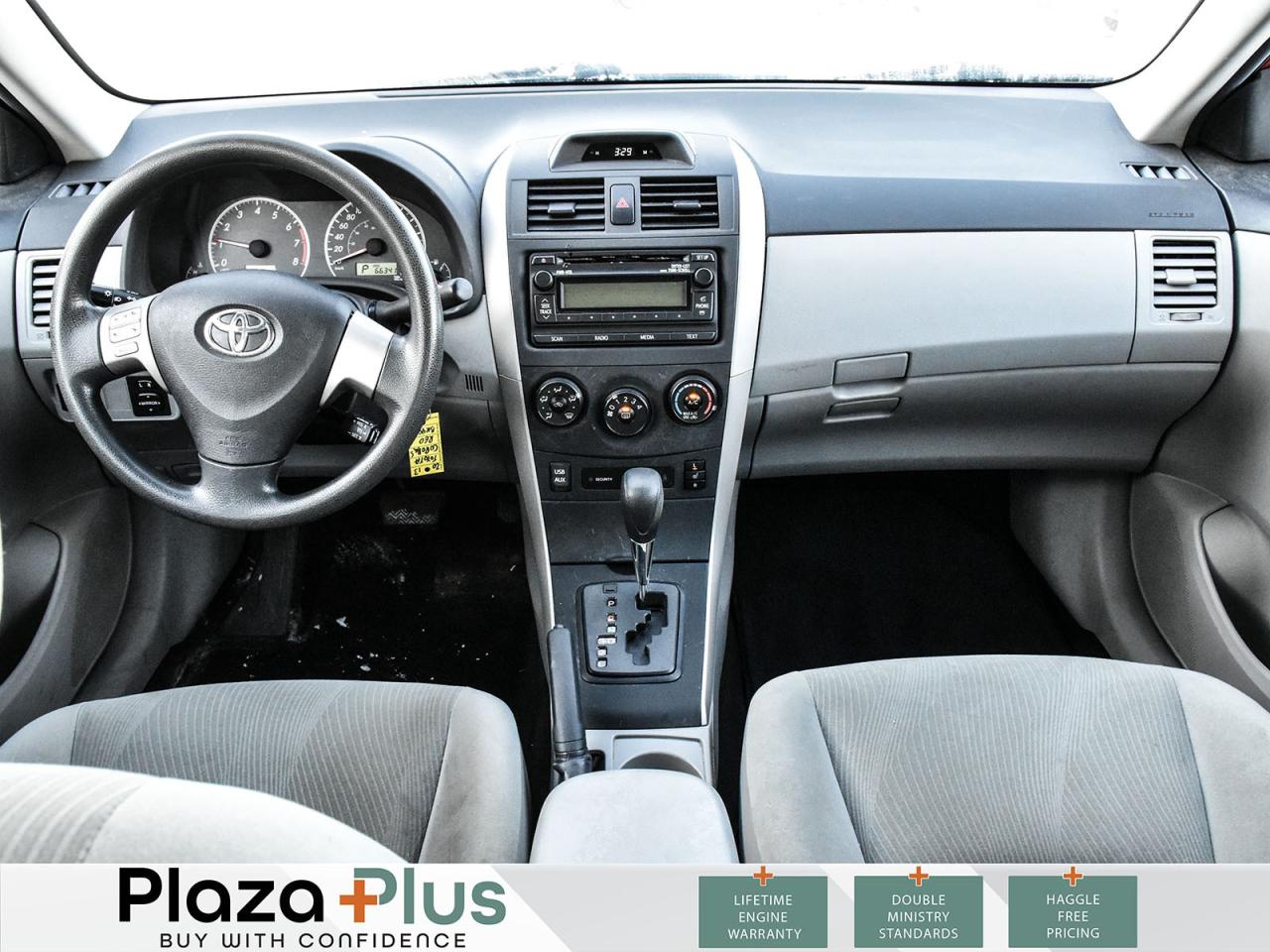 2013 Toyota Corolla 1 OWNER   CLEAN CARFAX   CERETIFIED / Photo