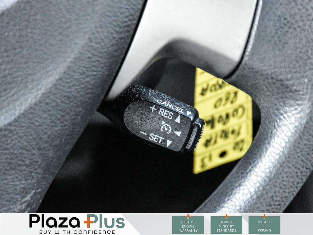 2013 Toyota Corolla 1 OWNER   CLEAN CARFAX   CERETIFIED / Photo