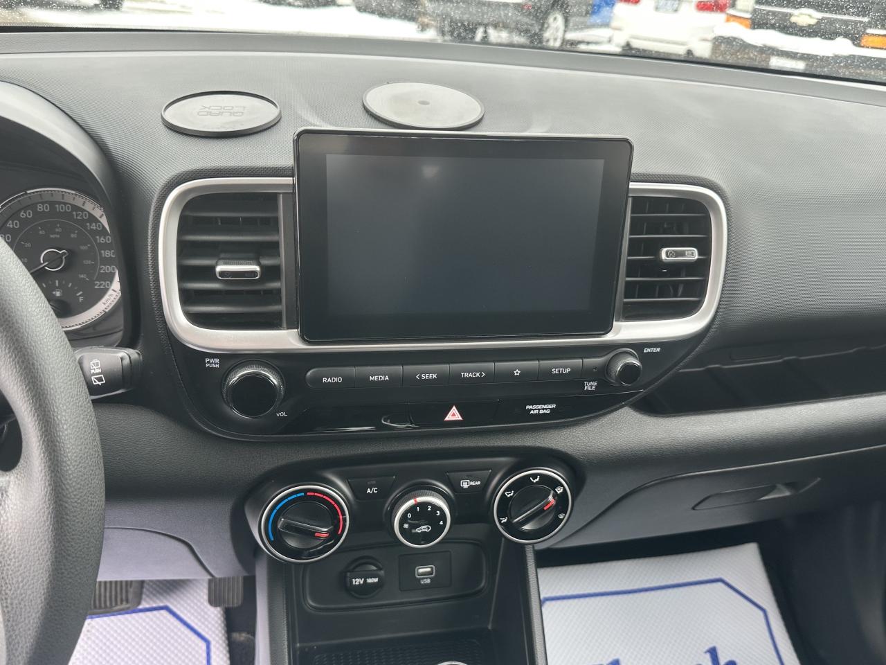 2021 Hyundai Venue Essential IVT w/Two-Tone ~ SAFETY INCLUDED Photo