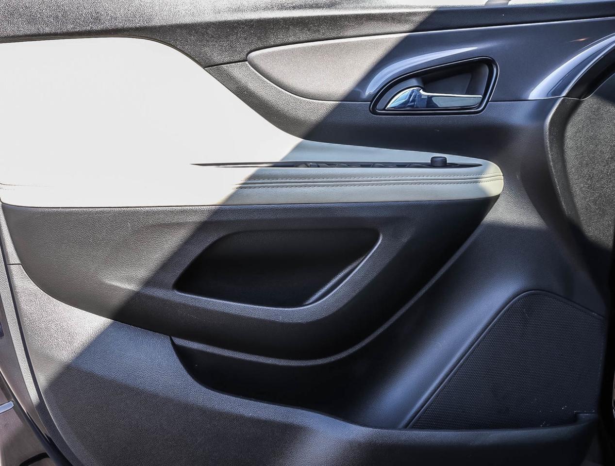 2022 Buick Encore Preferred Photo