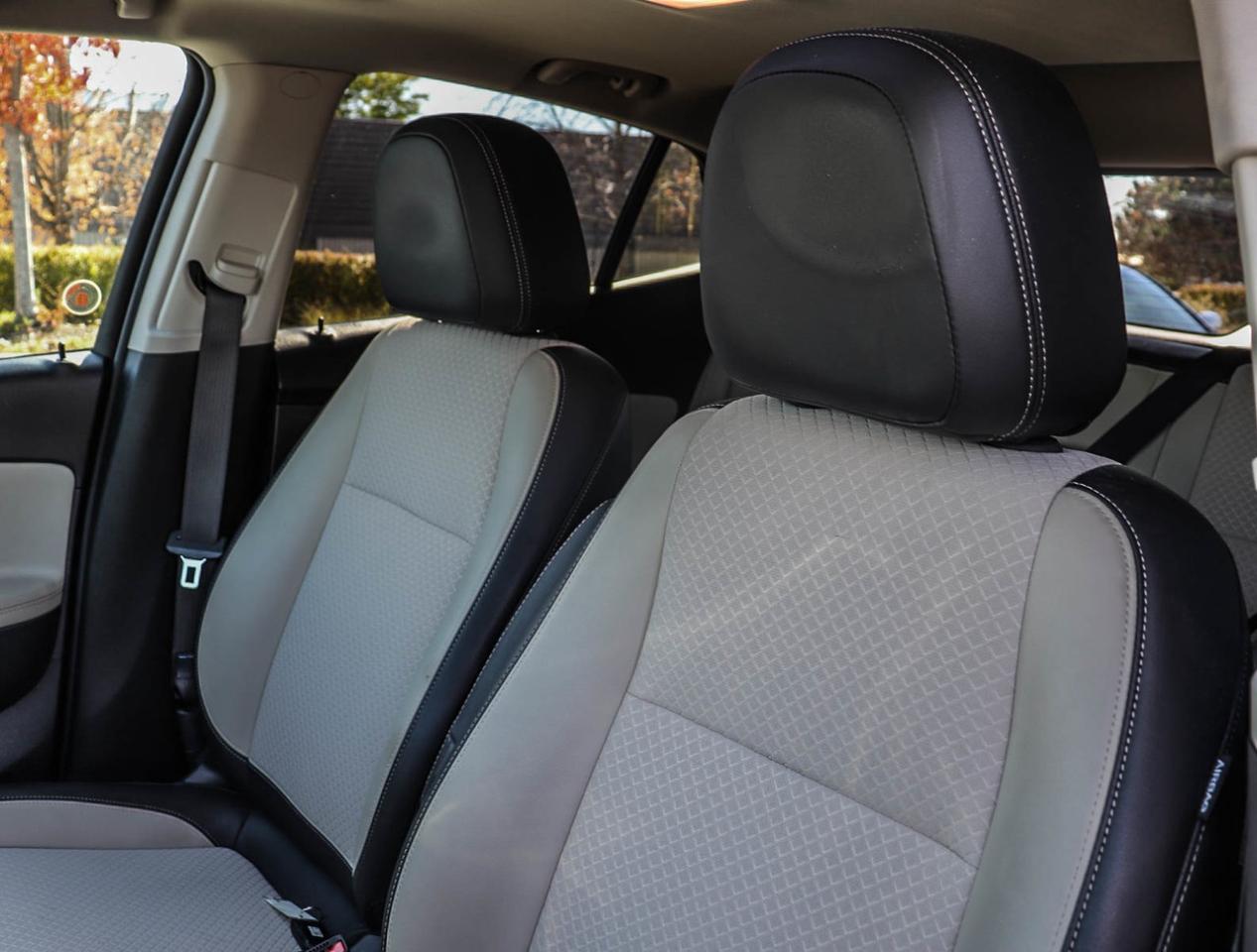 2022 Buick Encore Preferred AWD !!! ONE OWNER !!! LOW KM !!! ALLOYS Photo