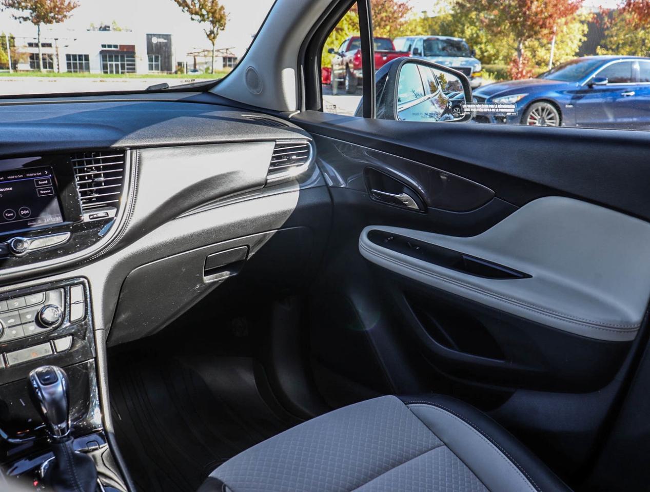 2022 Buick Encore Preferred AWD !!! ONE OWNER !!! LOW KM !!! ALLOYS Photo