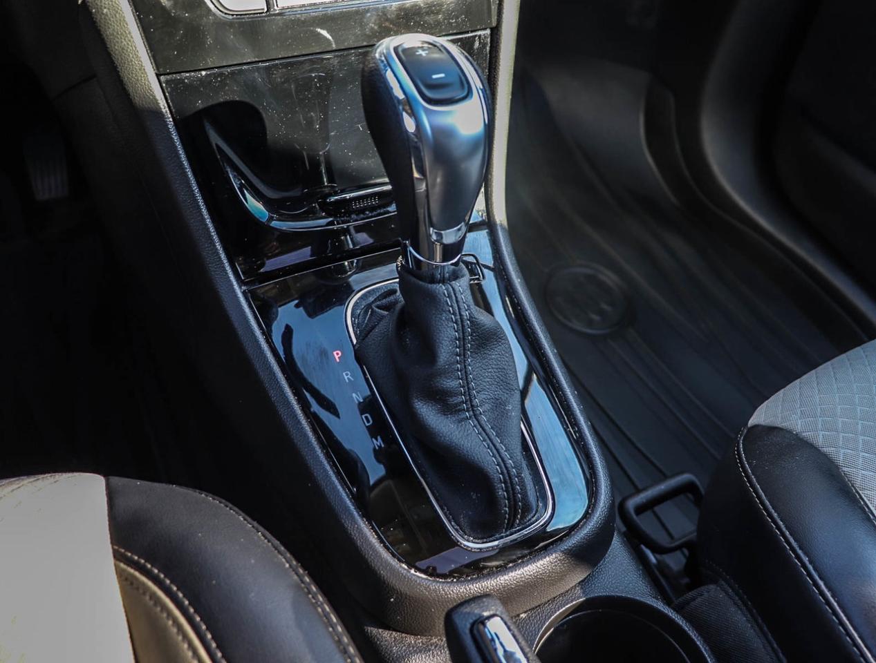 2022 Buick Encore Preferred Photo