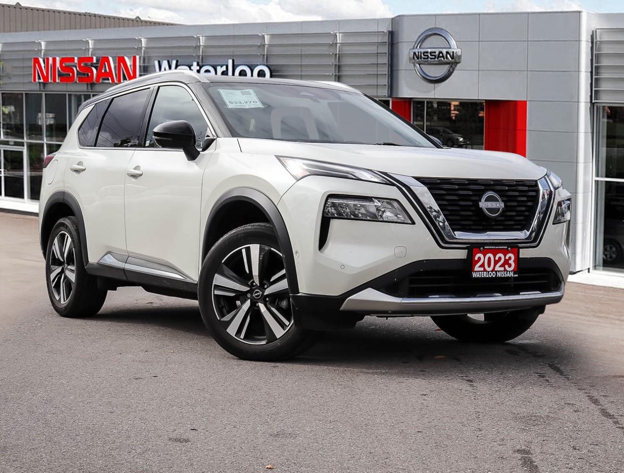 2023 Nissan Rogue Platinum Photo0