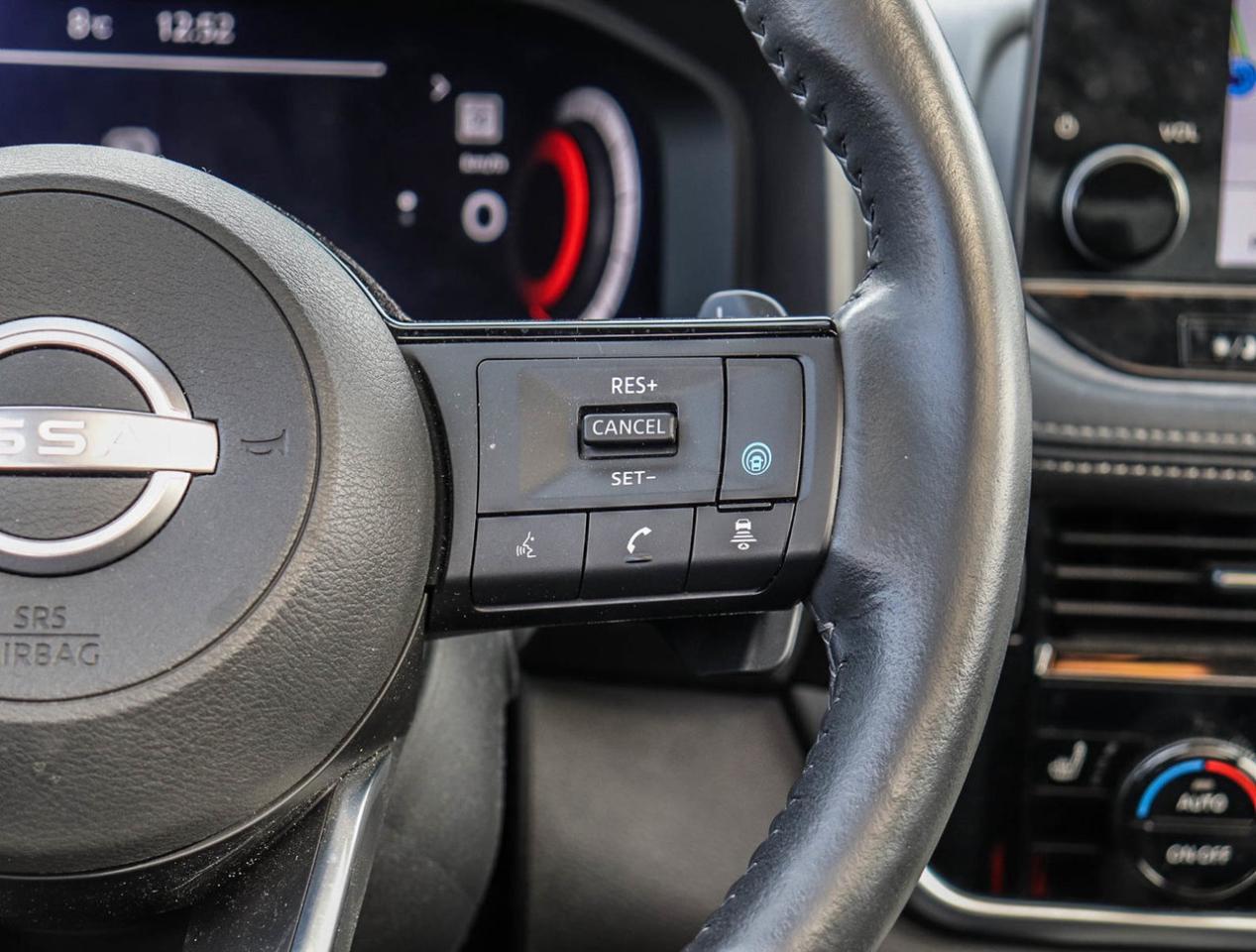 2023 Nissan Rogue Platinum Photo