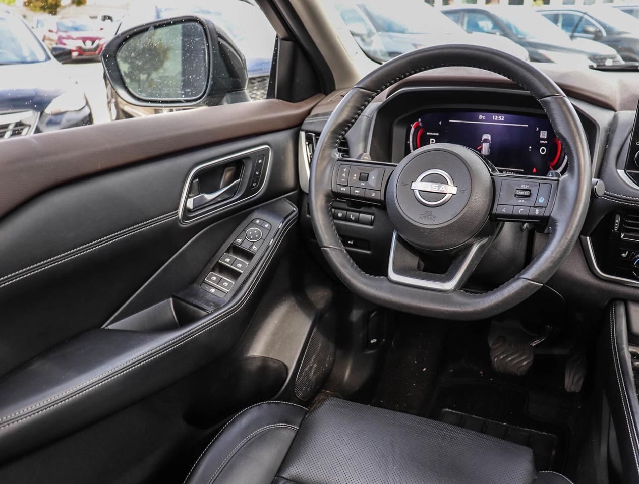 2023 Nissan Rogue Platinum Photo