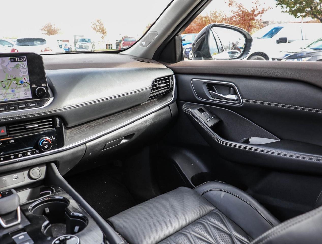 2023 Nissan Rogue Platinum Photo