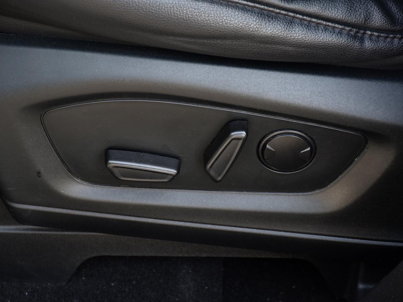 2023 Ford Explorer ST-Line I 4WD I FORD WARRANTY I 2.3L I 4CYL Photo