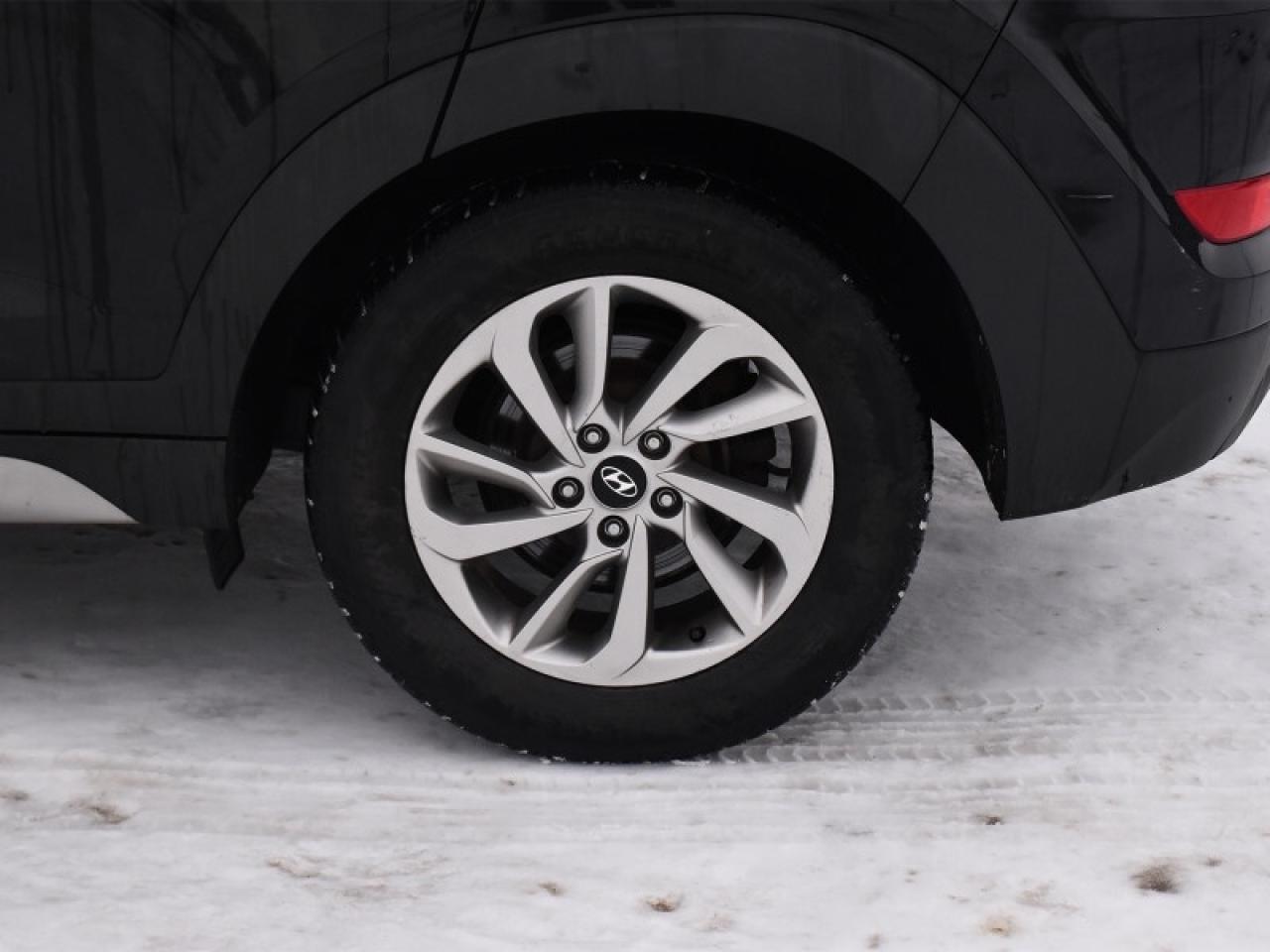 2017 Hyundai Tucson 2.0L Premium AWD   Heated Seats & Steering   Bluet Photo