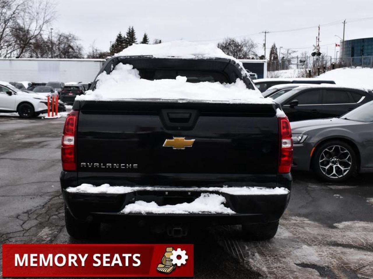 2012 Chevrolet Avalanche LTZ   Leather   Nav   Heated Seats   Memory Seats Photo4