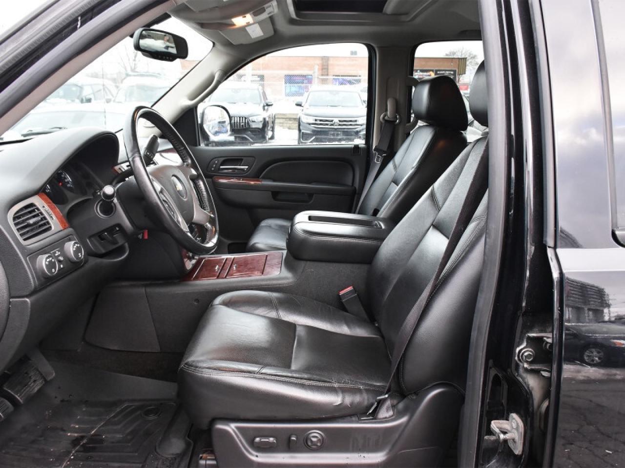 2012 Chevrolet Avalanche LTZ   Leather   Nav   Heated Seats   Memory Seats Photo