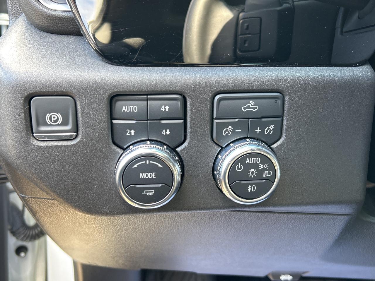 2025 GMC Sierra 1500 ELEVATION,X31 OFF ROADPKG, BLACK PKG, BUCKETS,4X4 Photo