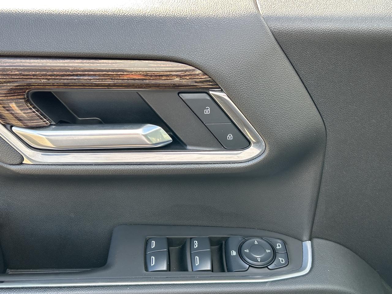 2025 GMC Sierra 1500 ELEVATION,X31 OFF ROADPKG, BLACK PKG, BUCKETS,4X4 Photo