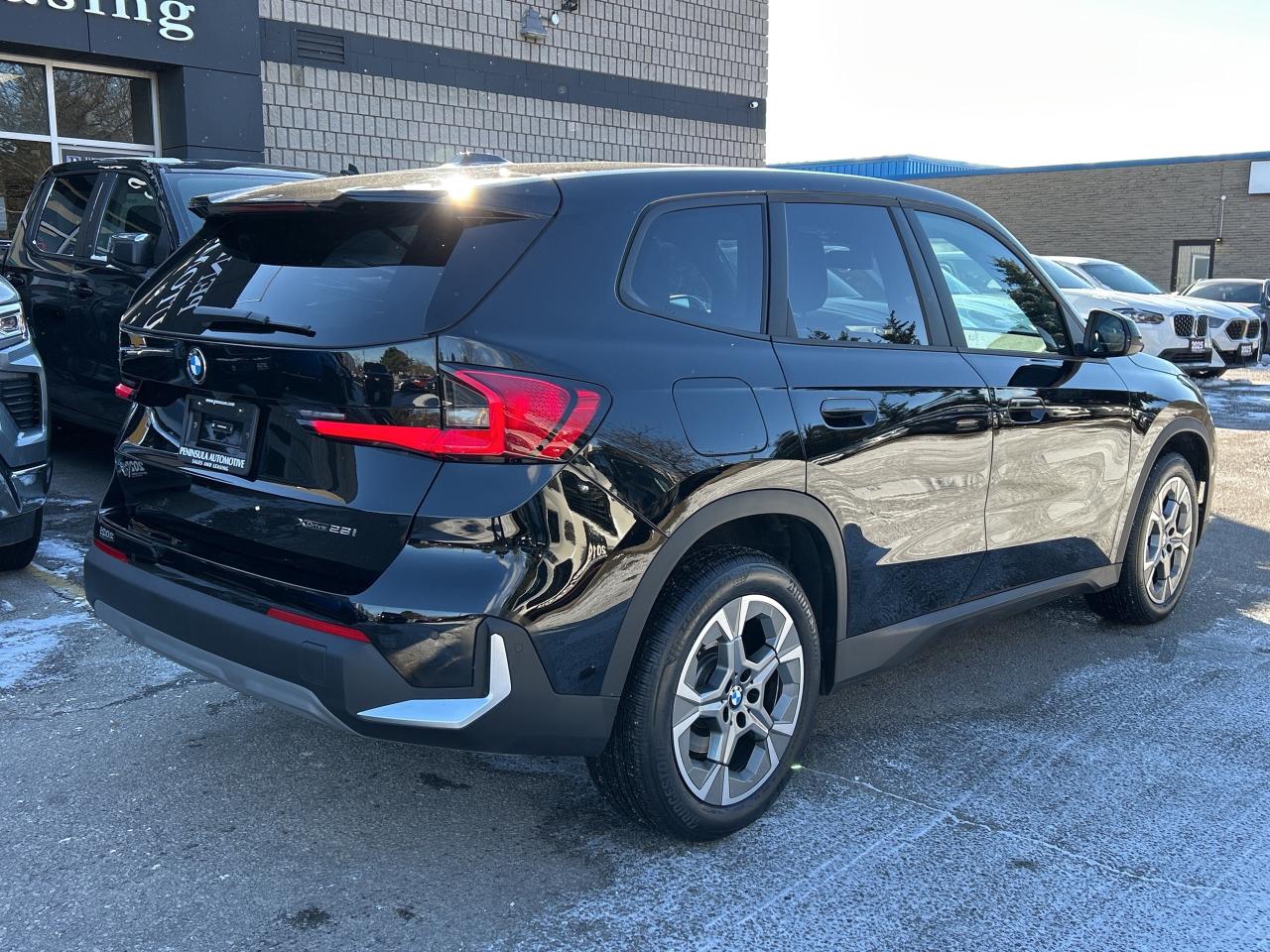 2025 BMW X1 PANOROOF, CARPLAY,ANDROID AUTO, REMOTE START, NAV Photo