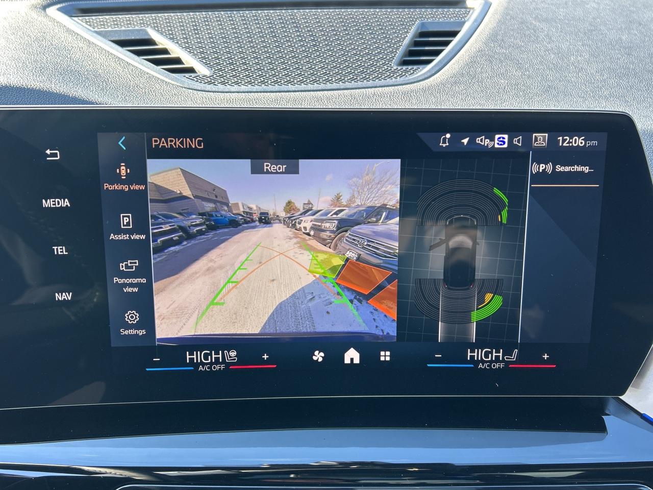 2025 BMW X1 PANOROOF, CARPLAY,ANDROID AUTO, REMOTE START, NAV Photo