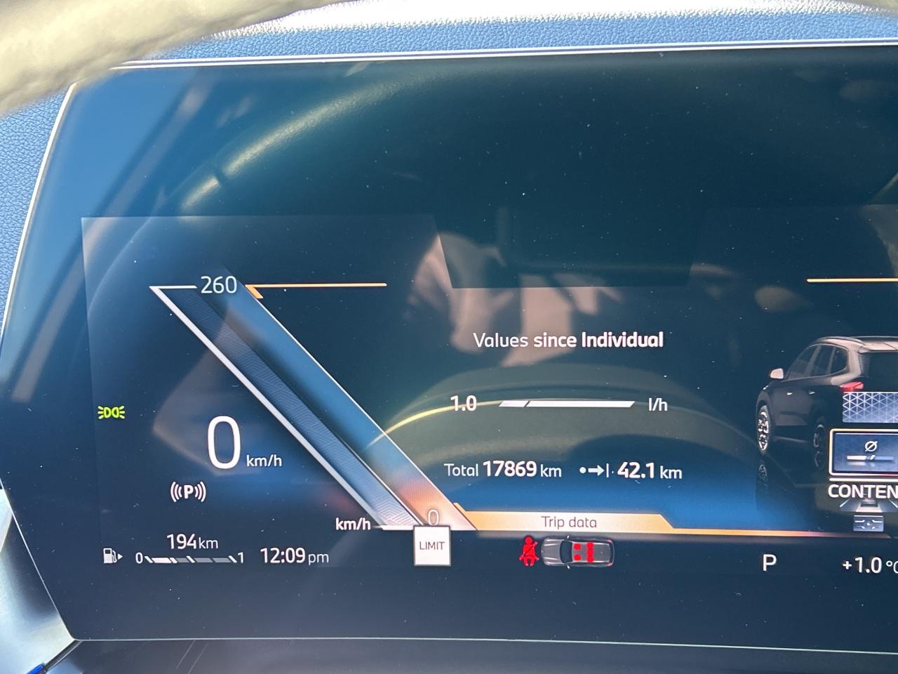 2025 BMW X1 PANOROOF, CARPLAY,ANDROID AUTO, REMOTE START, NAV Photo