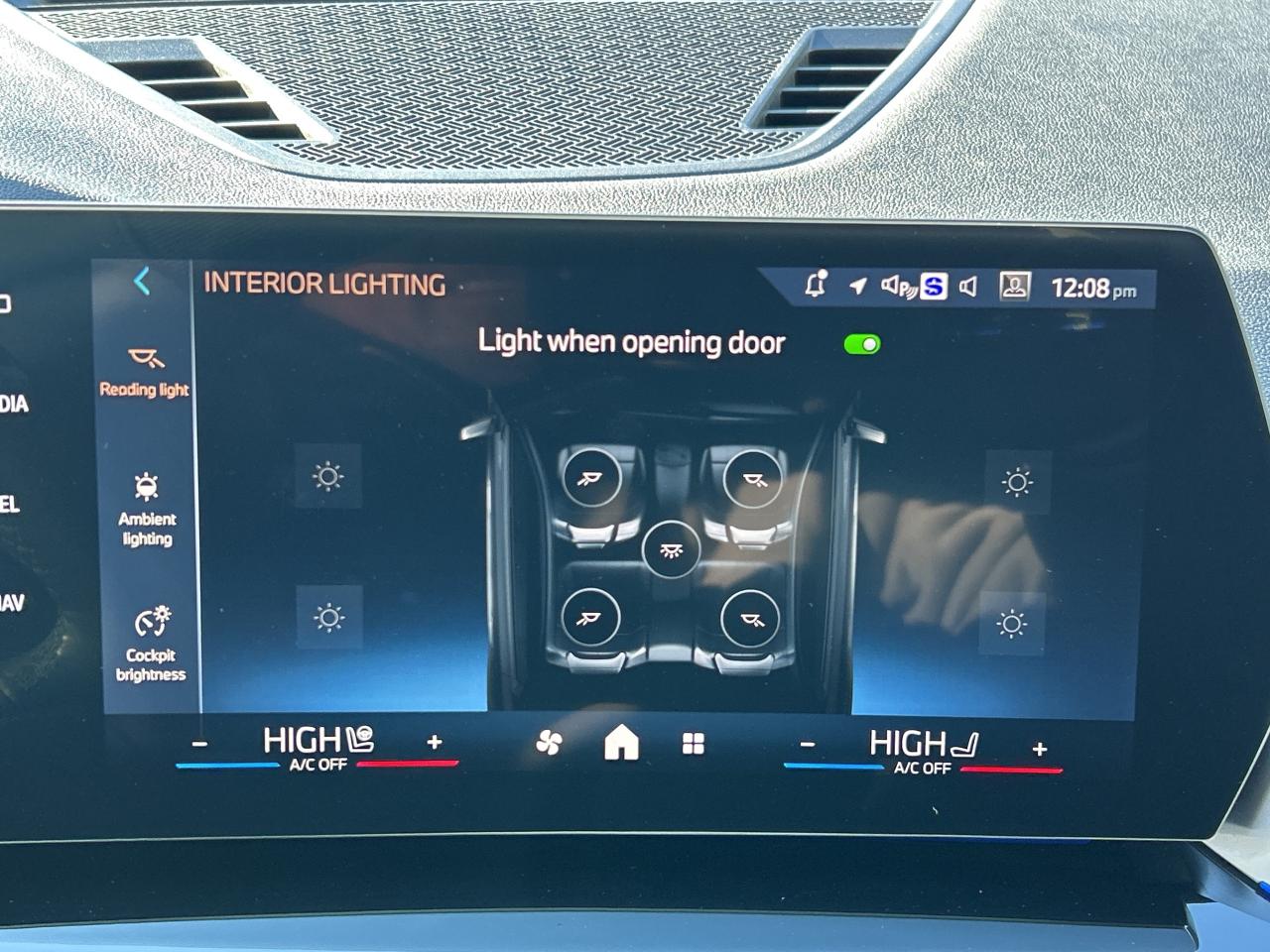 2025 BMW X1 PANOROOF, CARPLAY,ANDROID AUTO, REMOTE START, NAV Photo