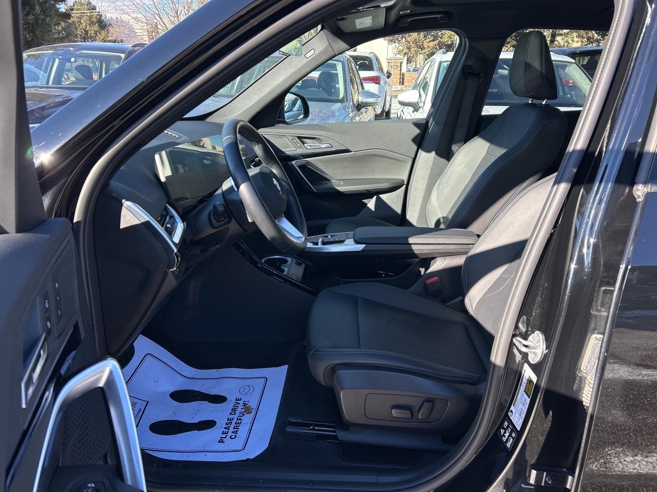 2025 BMW X1 PANOROOF, CARPLAY,ANDROID AUTO, REMOTE START, NAV Photo