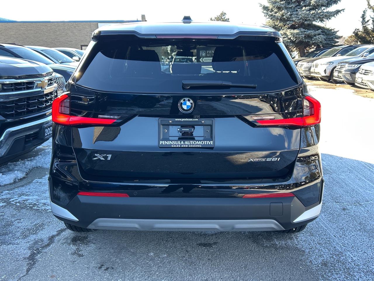 2025 BMW X1 PANOROOF, CARPLAY,ANDROID AUTO, REMOTE START, NAV Photo