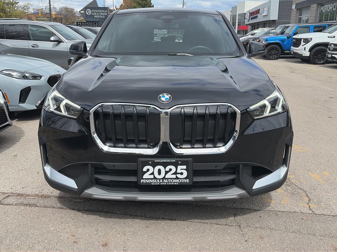 2025 BMW X1 PANOROOF, CARPLAY,ANDROID AUTO, REMOTE START, NAV Photo