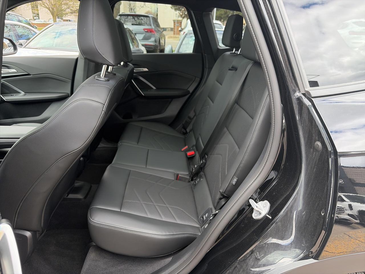 2025 BMW X1 PANOROOF, CARPLAY,ANDROID AUTO, REMOTE START, NAV Photo