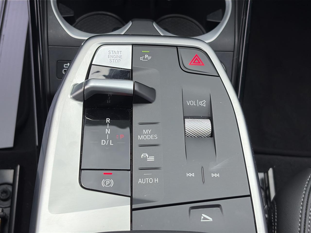 2025 BMW X1 PANOROOF, CARPLAY,ANDROID AUTO, REMOTE START, NAV Photo