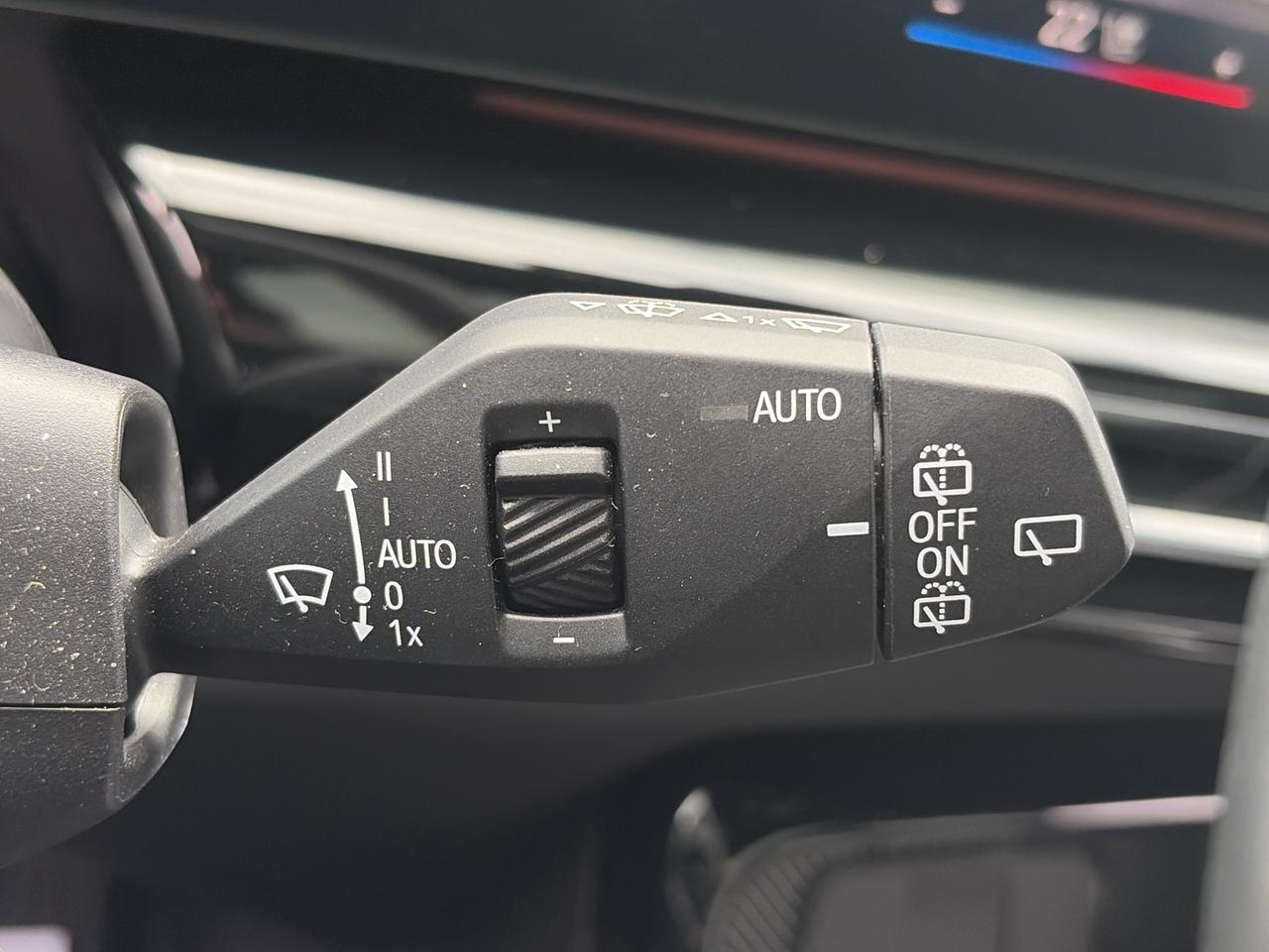 2025 BMW X1 PANOROOF, CARPLAY,ANDROID AUTO, REMOTE START, NAV Photo