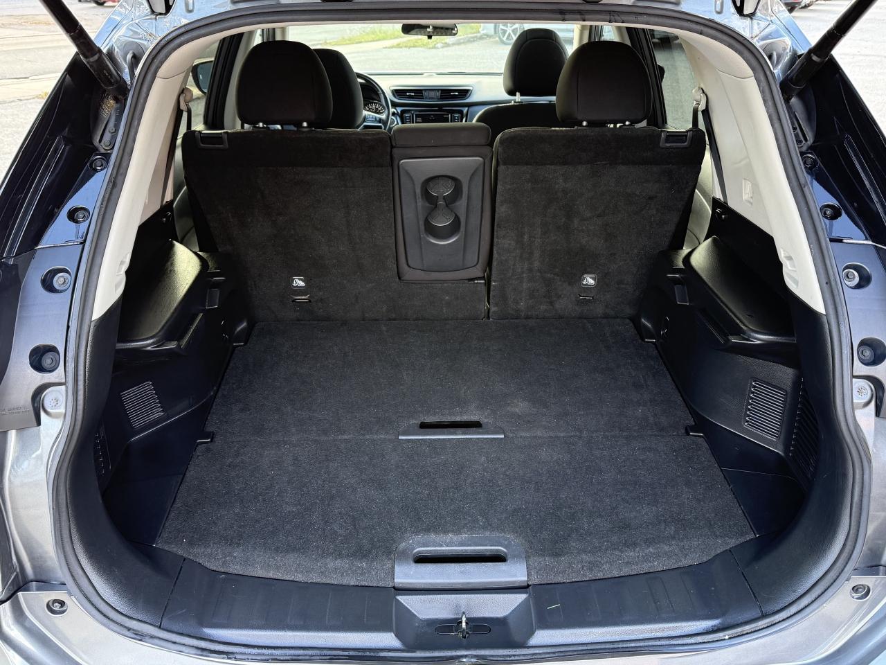 2020 Nissan Rogue SV I AWD I 360 CAM I PANORAMIC ROOF I Photo