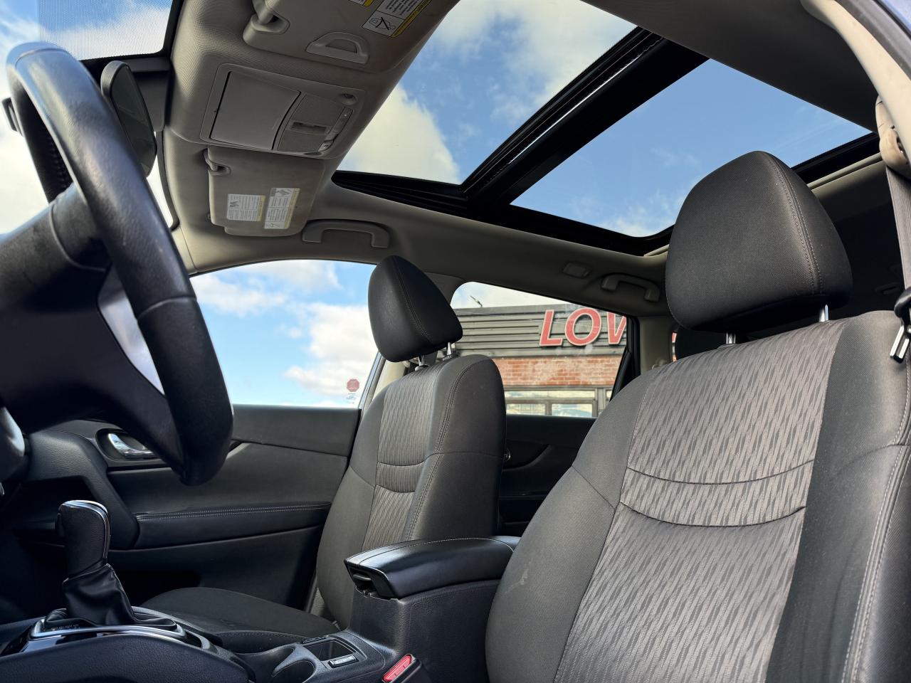 2020 Nissan Rogue SV I AWD I 360 CAM I PANORAMIC ROOF I Photo