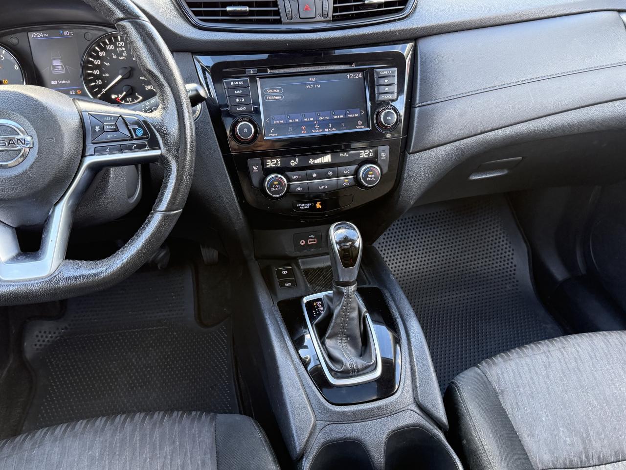 2020 Nissan Rogue SV I AWD I 360 CAM I PANORAMIC ROOF I Photo