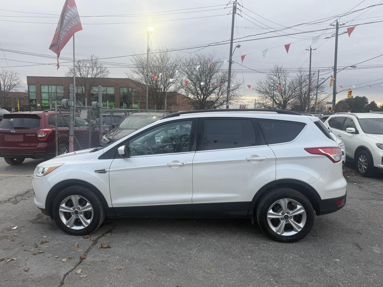 2015 Ford Escape *** 3 YEAR WARRANTY INCLUDED *** Photo