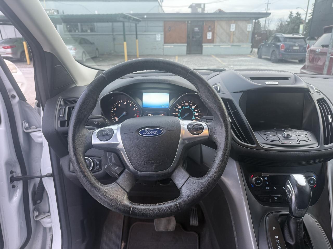 2015 Ford Escape *** 3 YEAR WARRANTY INCLUDED *** Photo