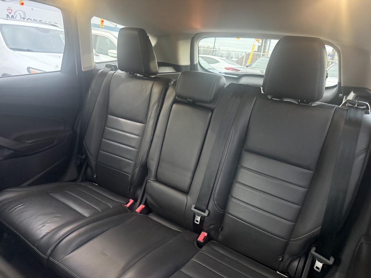 2015 Ford Escape *** 3 YEAR WARRANTY INCLUDED *** Photo