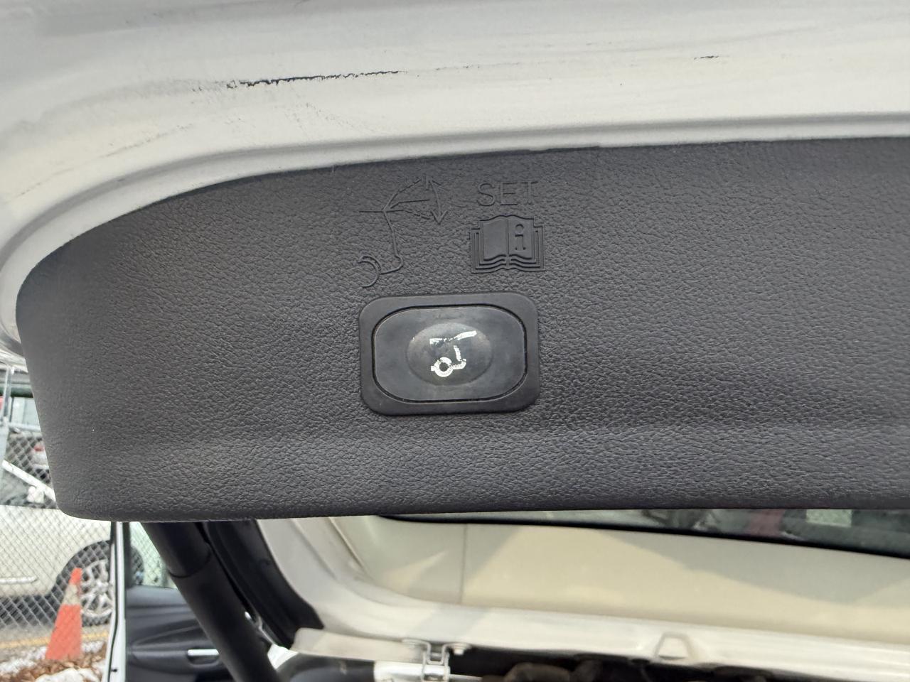 2015 Ford Escape *** 3 YEAR WARRANTY INCLUDED *** Photo