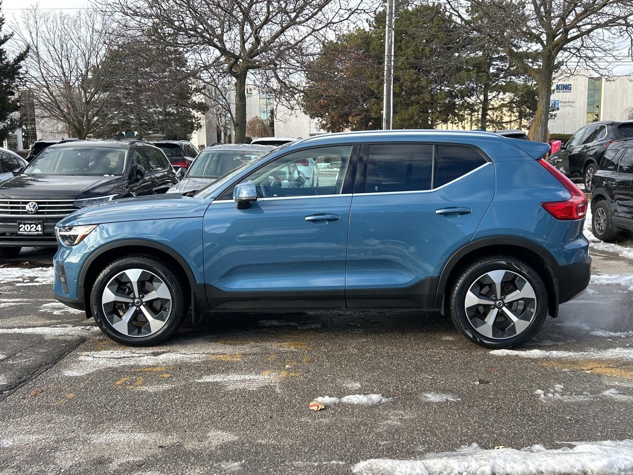 2024 Volvo XC40 B5 AWD PLUS-BRIGHT THEME,PANOROOF,CARPLAY,NAVI Photo