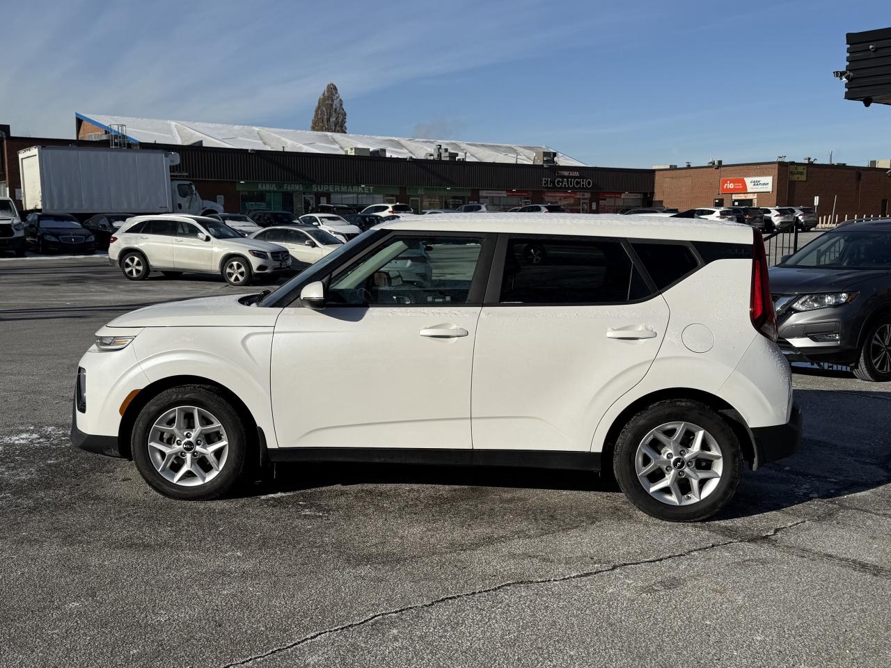 2022 Kia Soul EX I IVT I KIA WARRANTY I 2.0L I 4CYL I FWD Photo3