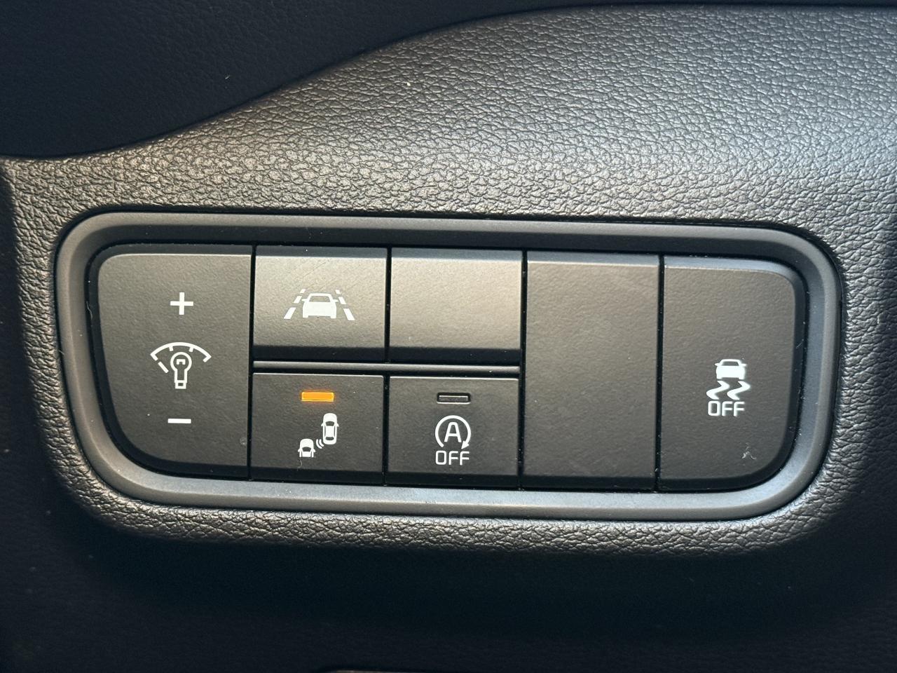 2022 Kia Soul EX I IVT I KIA WARRANTY I 2.0L I 4CYL I FWD Photo