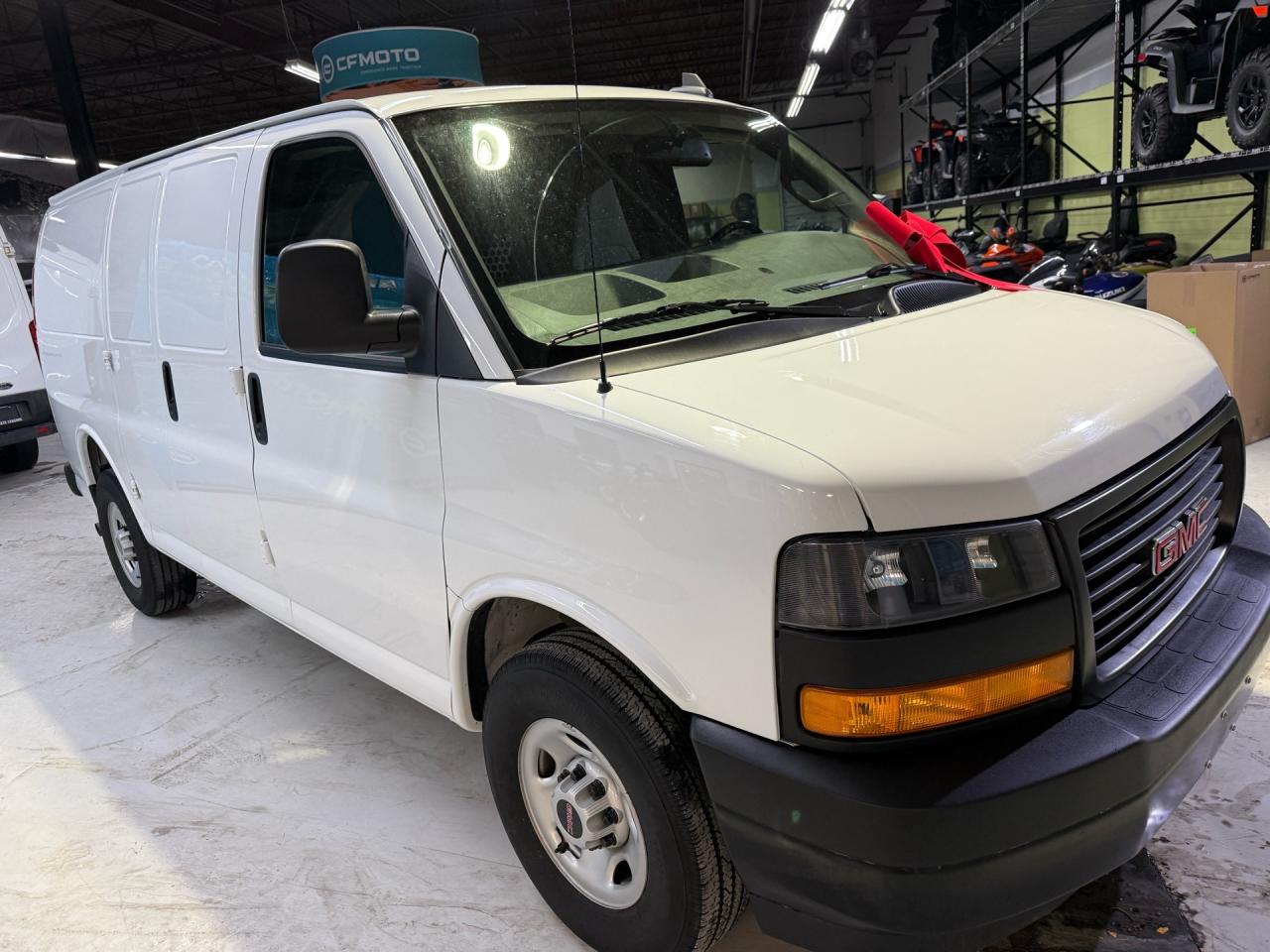 2023 GMC Savana 2500 135  V6   CAMERA   SHELVING   CABIN DIVIDER Photo