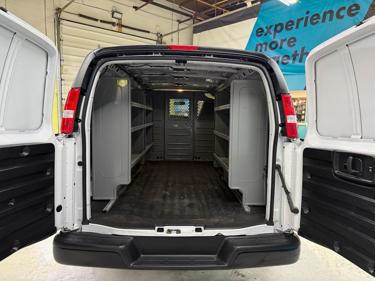 2023 GMC Savana 2500 135  V6   CAMERA   SHELVING   CABIN DIVIDER Photo