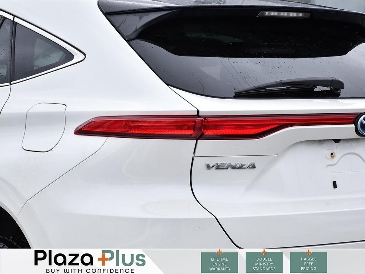 2022 Toyota Venza LE Certified   Loaded   Hybrid   / Certified   Loa Photo