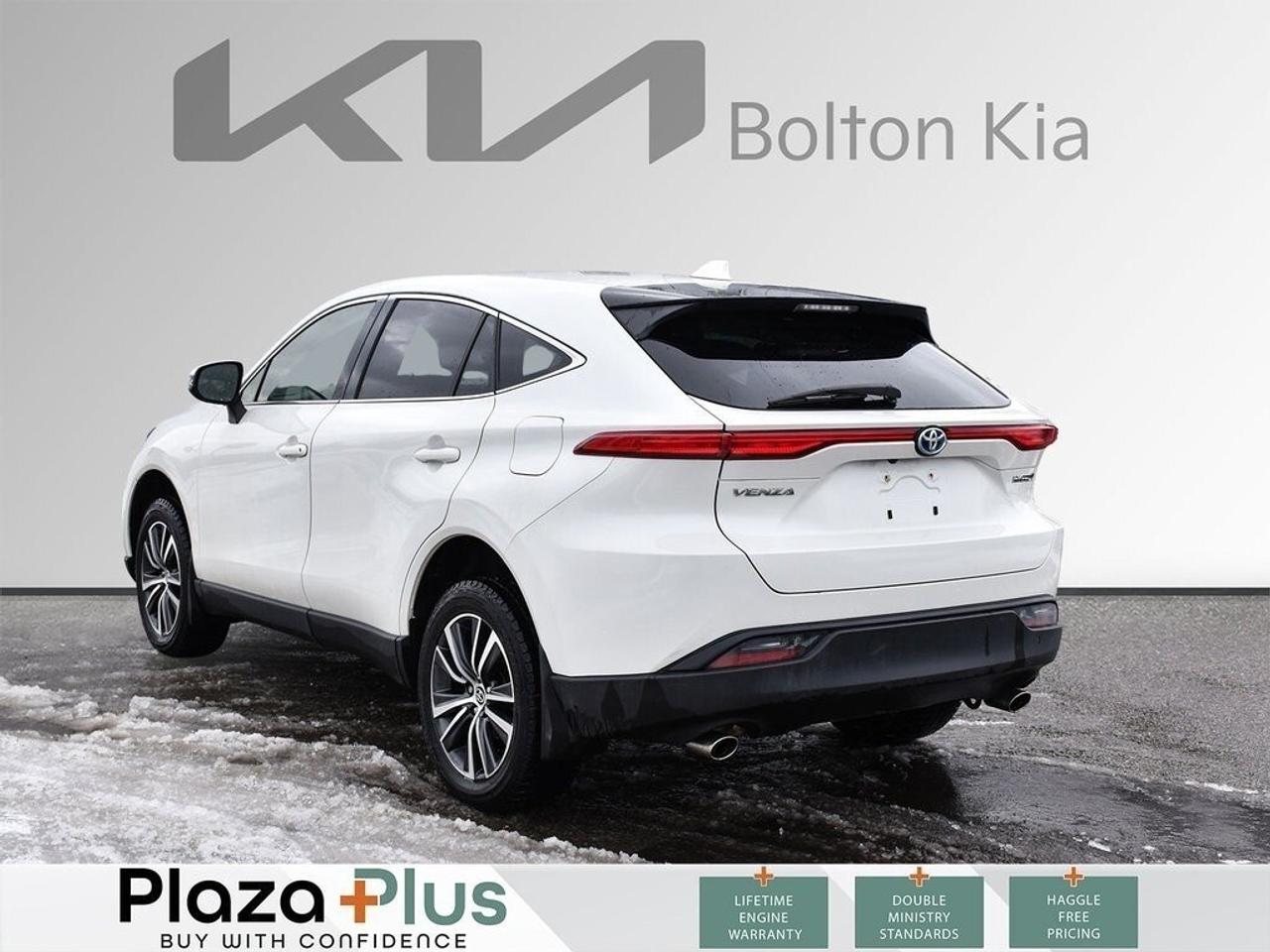 2022 Toyota Venza LE Certified   Loaded   Hybrid   / Certified   Loa Photo