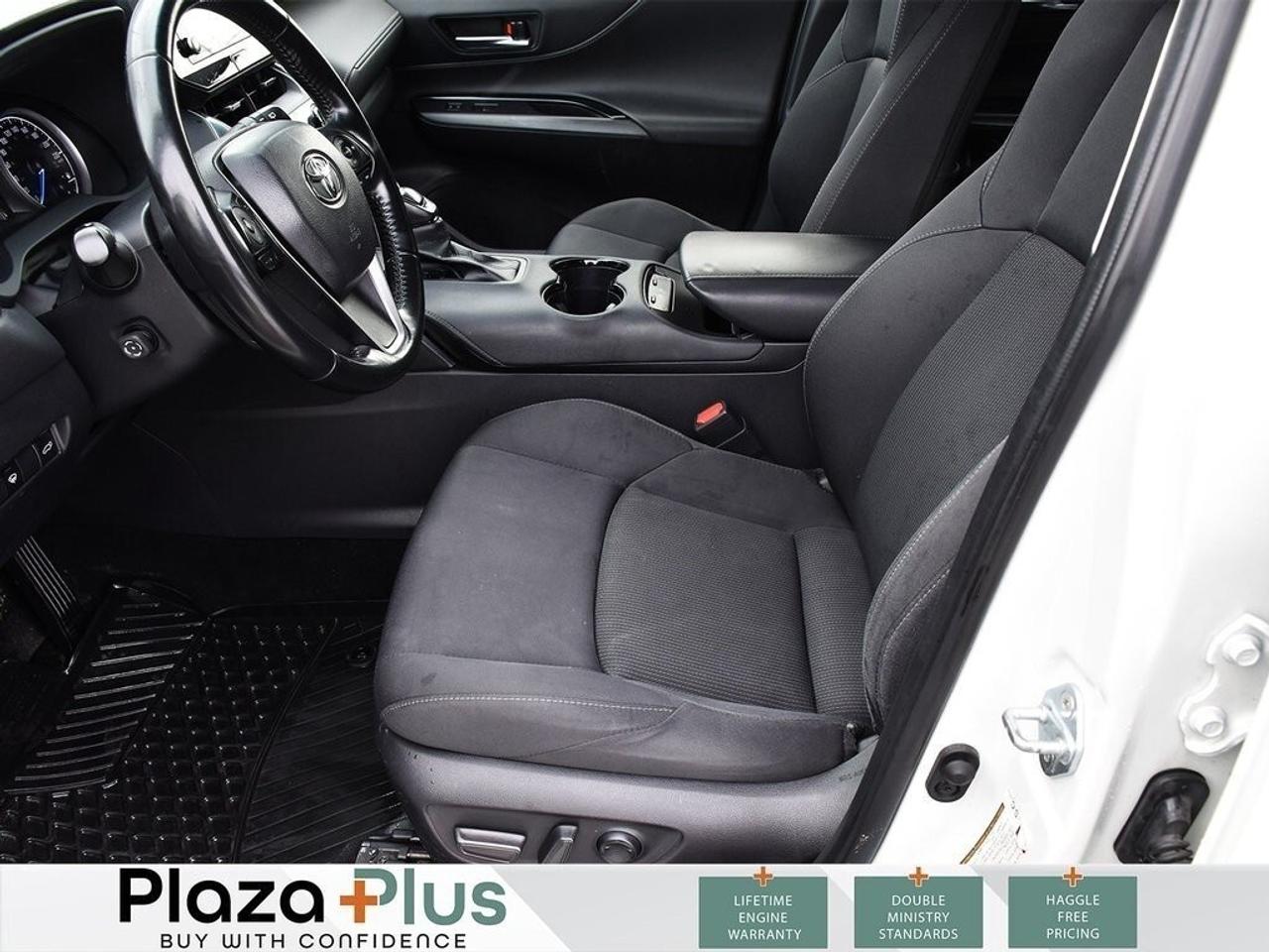 2022 Toyota Venza LE Certified   Loaded   Hybrid   / Certified   Loa Photo