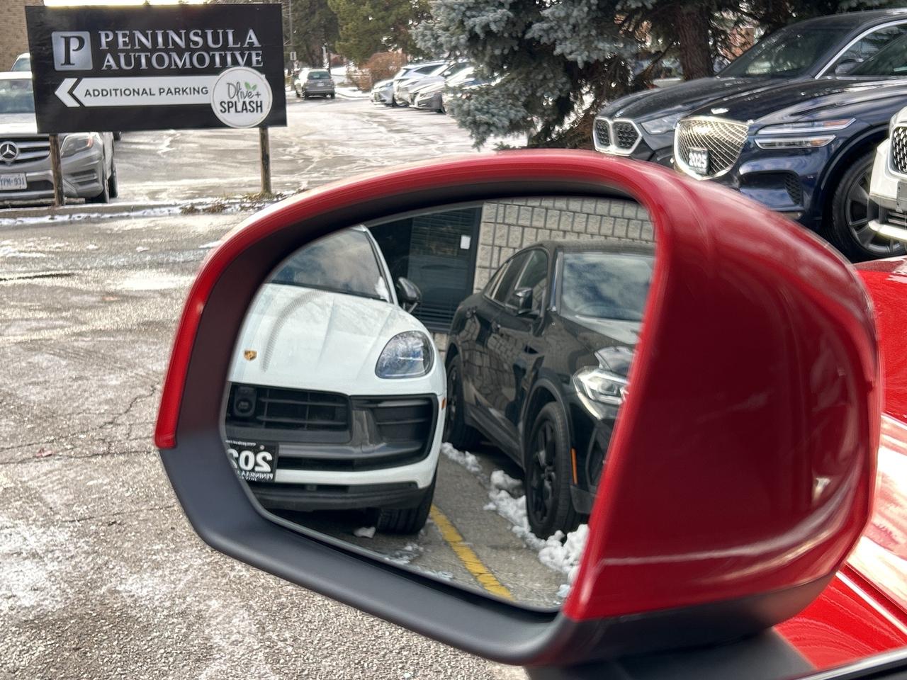 2024 Volvo XC40 B5 AWD PLUS-BRIGHT THEME,PANOROOF,CARPLAY,NAVI Photo