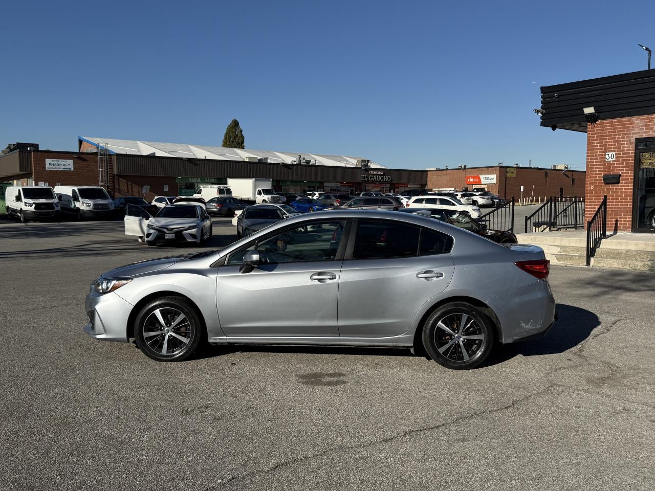 2019 Subaru Impreza TOURING I 2.0 I AUTO I 4CYL I ONE OWNER I Photo3