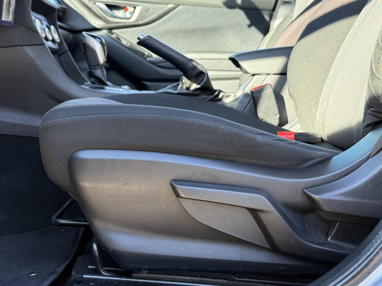 2019 Subaru Impreza TOURING I 2.0 I AUTO I 4CYL I ONE OWNER I Photo