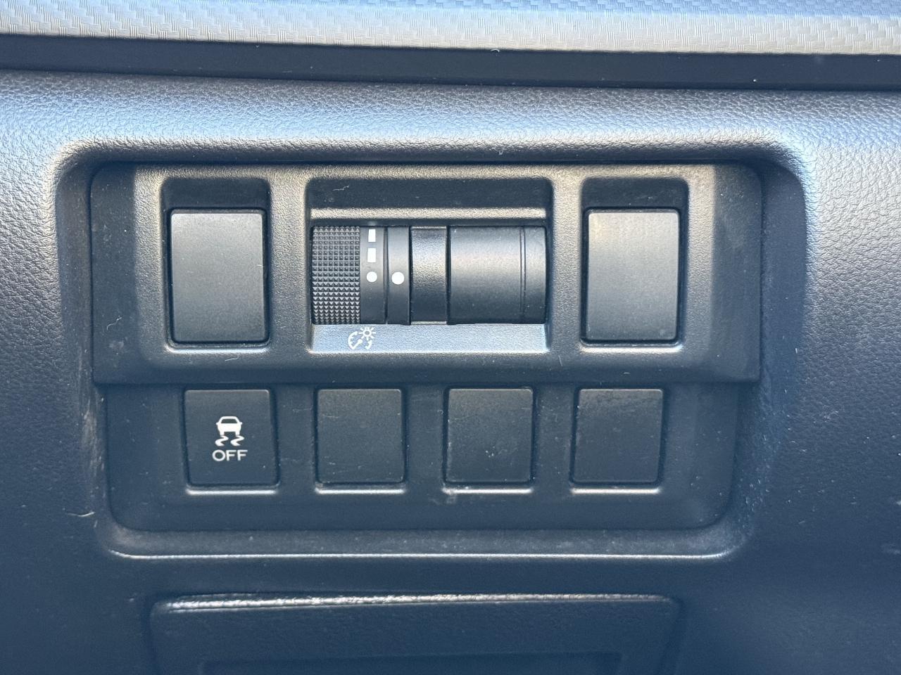 2019 Subaru Impreza TOURING I 2.0 I AUTO I 4CYL I ONE OWNER I Photo